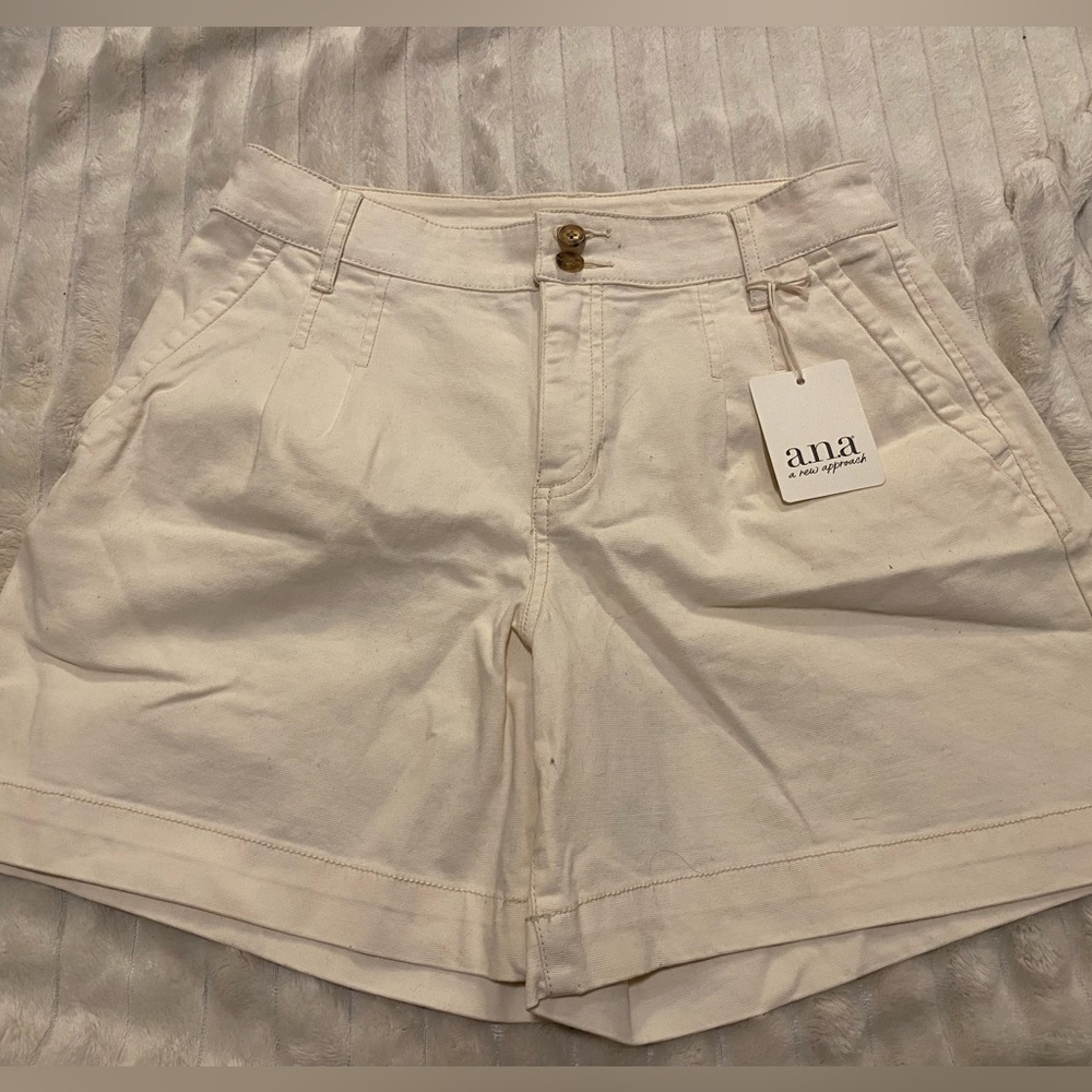 Anna Bermuda Shorts